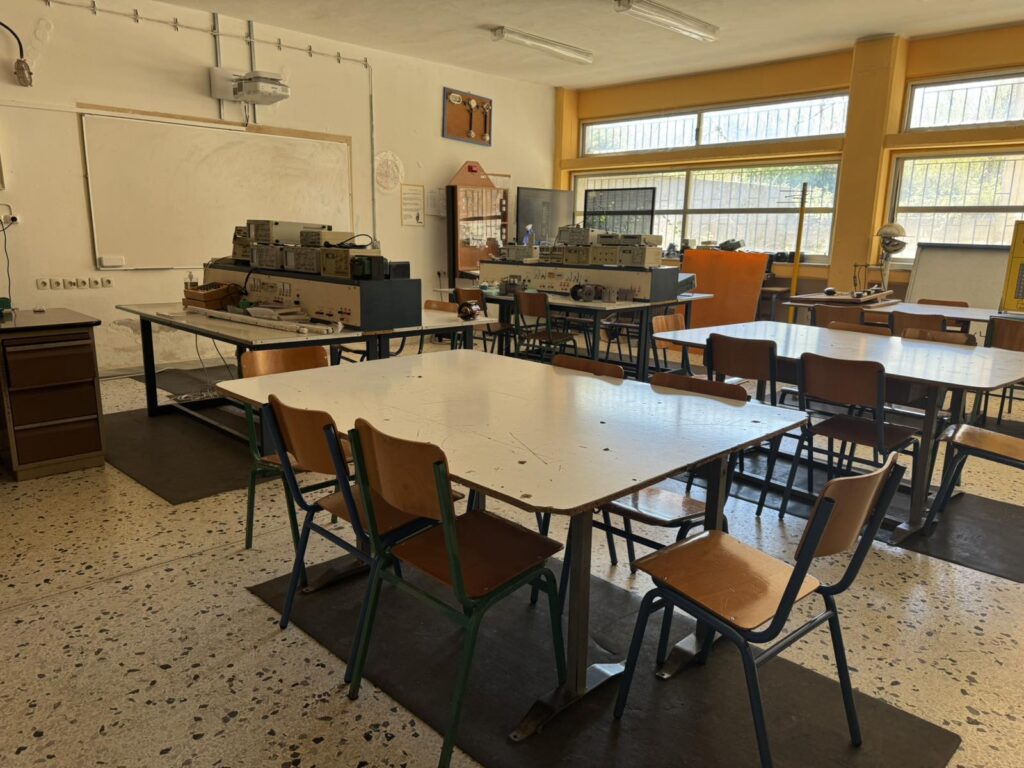 Εργαστήρια Ηλεκτρολόγων & Ηλεκτρονικών