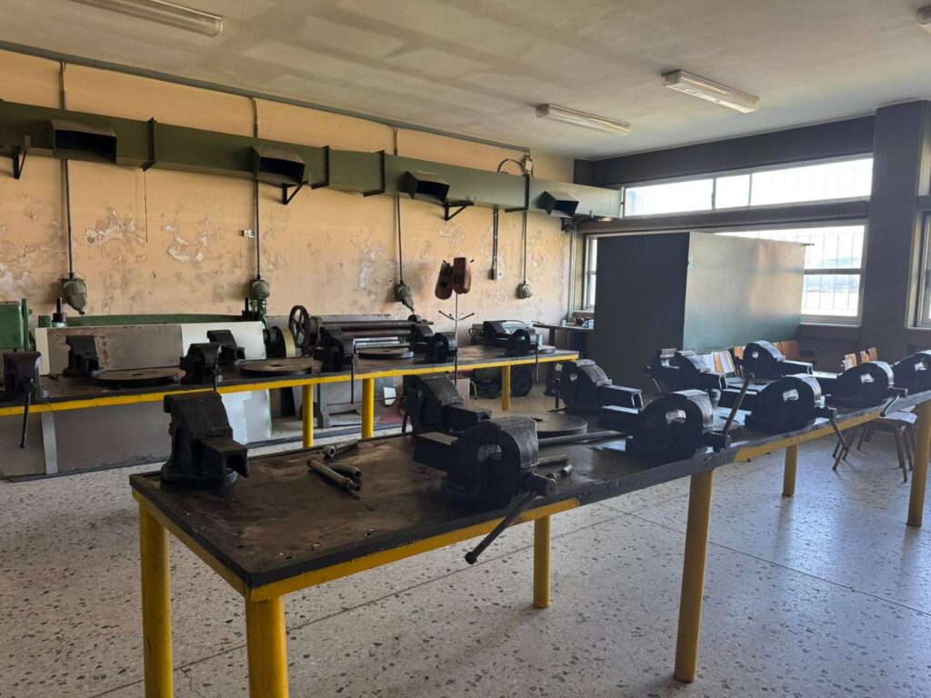 Εργαστήρια Μηχανολογικών Κατασκευών - Εργαλειομηχανές