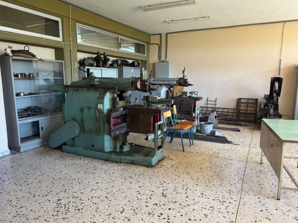 Εργαστήρια Μηχανολογικών Κατασκευών - Εργαλειομηχανές